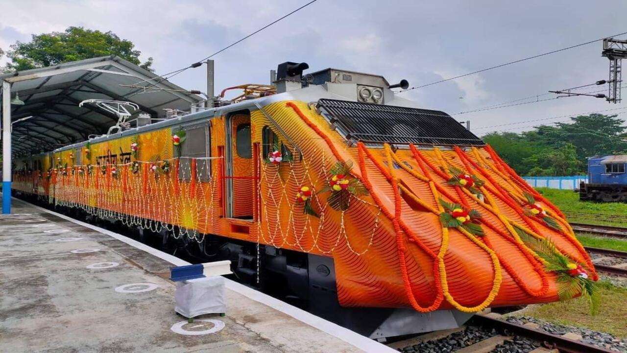 New Delhi-Lucknow Tejas Express to operate from October 17: Know train  journey guidelines, book your ticket on IRCTC