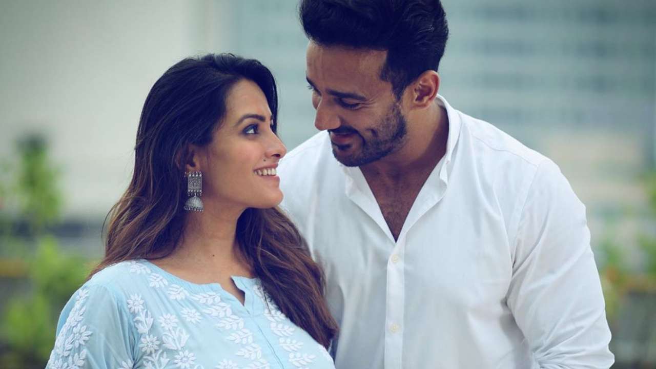 Parents-to-be Anita Hassanandani and Rohit Reddy's latest photo ...