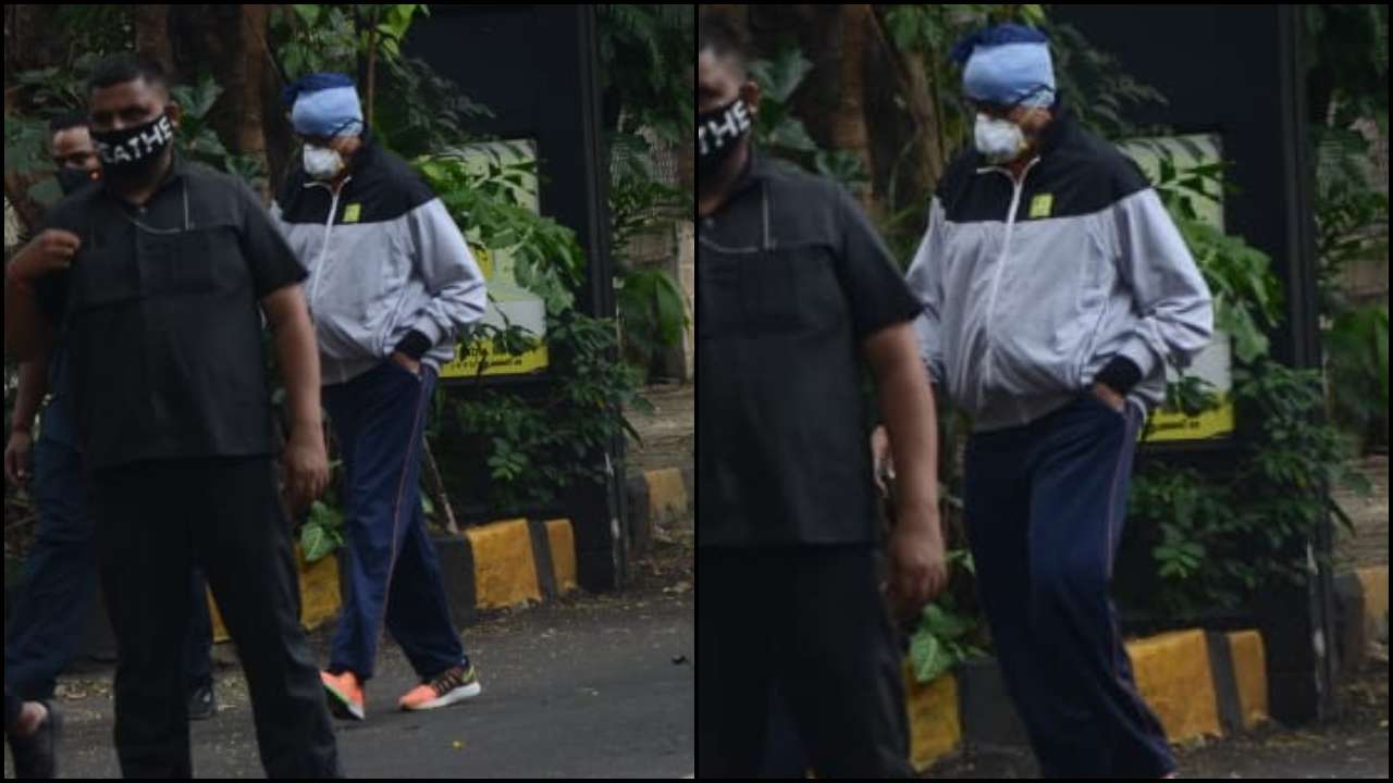 Amitabh Bachchan snapped outside his bungalow Jalsa