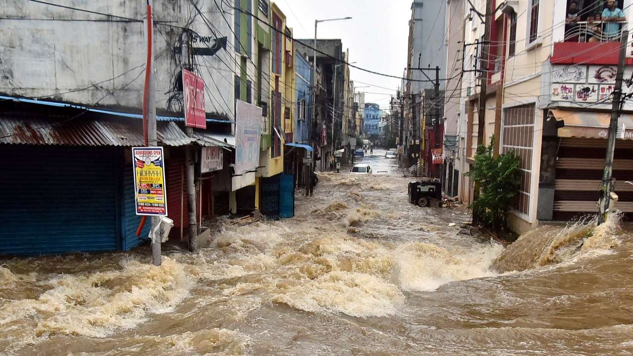 Heavy waterlogging in Falaknuma area