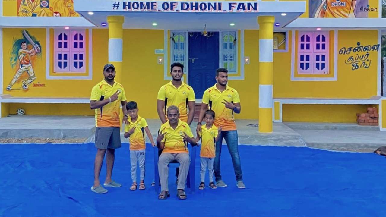 MS Dhoni Superfan