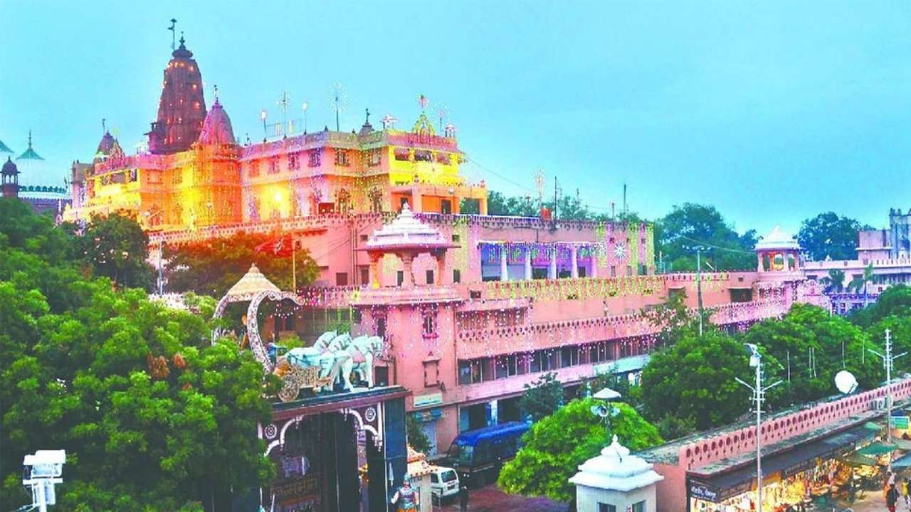 mathura court admits plea seeking to remove mosque adjacent to krishna janmabhoomi mathura court admits plea seeking to
