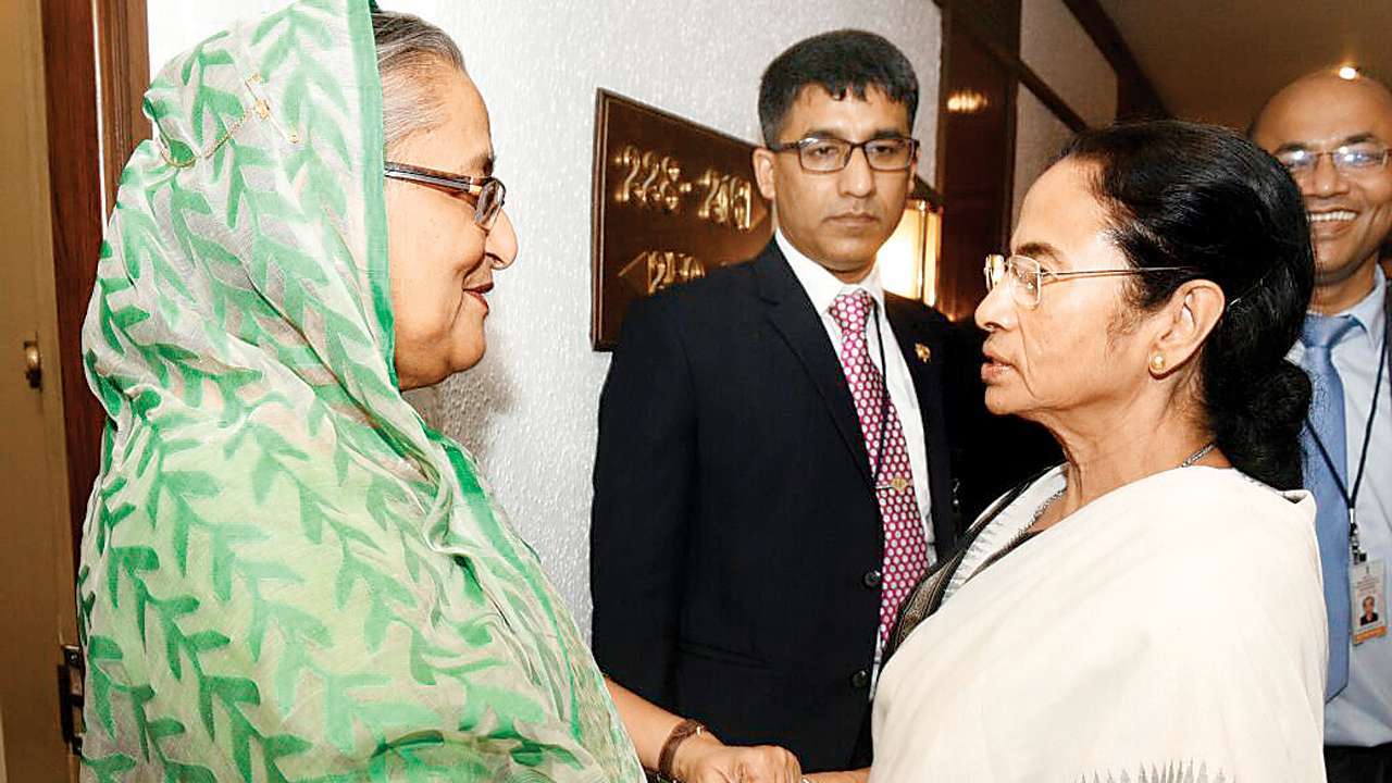 Bangladesh PM Sheikh Hasina sends Durga Puja gifts to West Bengal CM ...