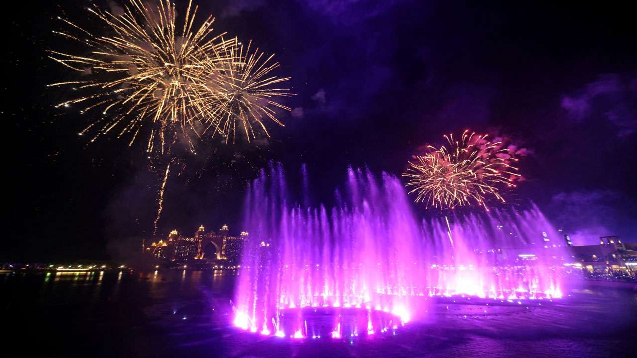 Palm Fountain Dubai enters Guinness World Record for the World's largest fountain