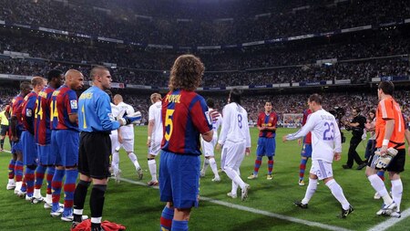 Barcelona give Real Madrid the Guard of Honour