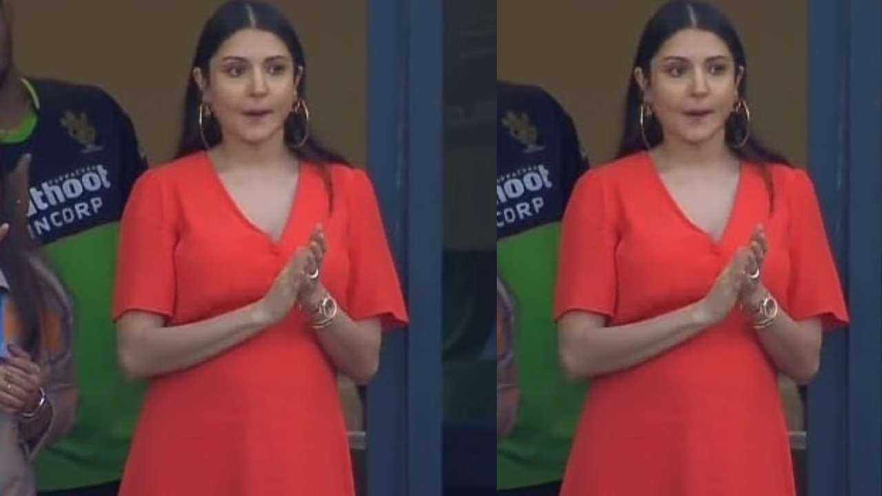 RCB vs CSK: Anushka Sharma flaunts baby 