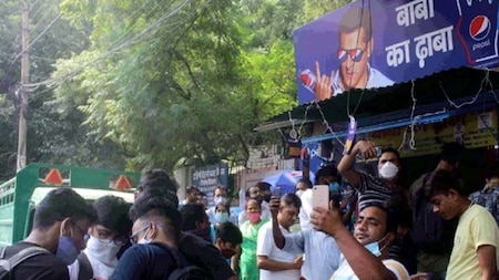 People flock to have matar paneer, rice and roti at 'Baba ka Dhaba'