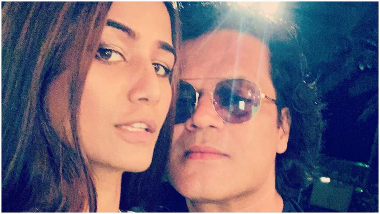 1280px x 720px - Poonam Pandey celebrates Karwa Chauth with husband Sam Bombay after getting  booked in Goa for shooting 'porn' video