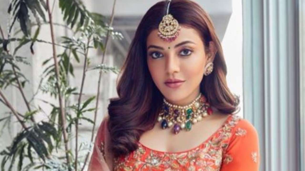 Kajal Hot Pakistani Xxx Video - Kajal Aggarwal looks ravishing in red, custom-made Manish Malhotra saree  for her first Karva Chauth; see pics