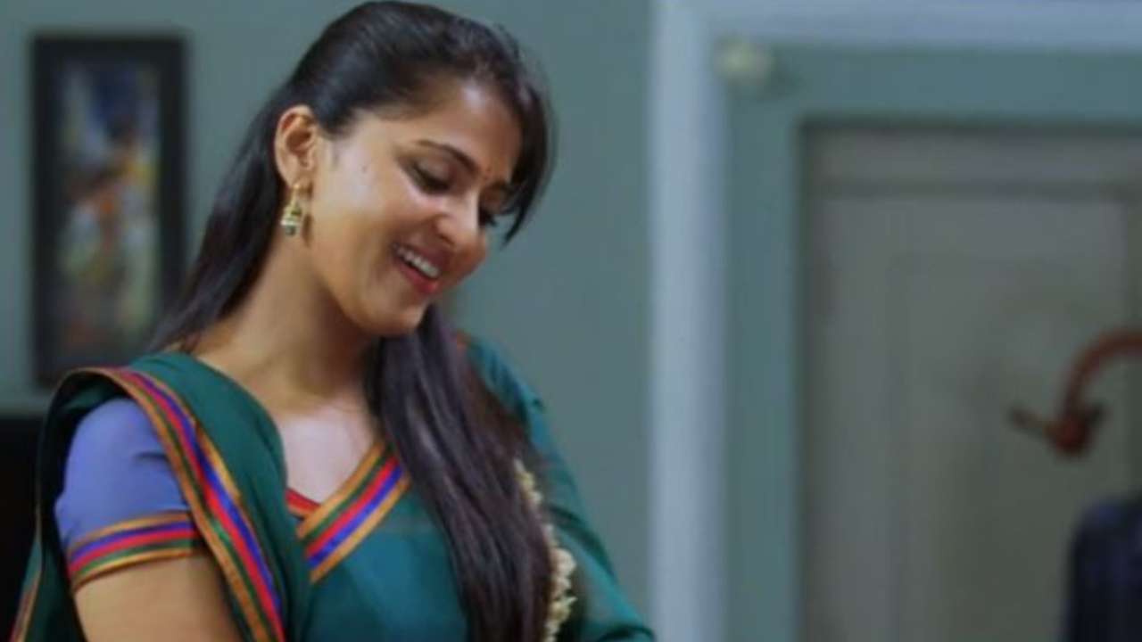 Anushka Xxx Telugu Videos - Anushka Shetty turns 39: 10 films of Telugu cinema's 'Lady Superstar' on  popular OTT platforms
