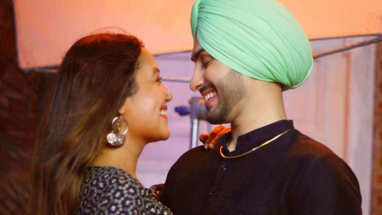 Inside pics: Neha Kakkar-Rohanpreet Singh jet off to Dubai for their  honeymoon