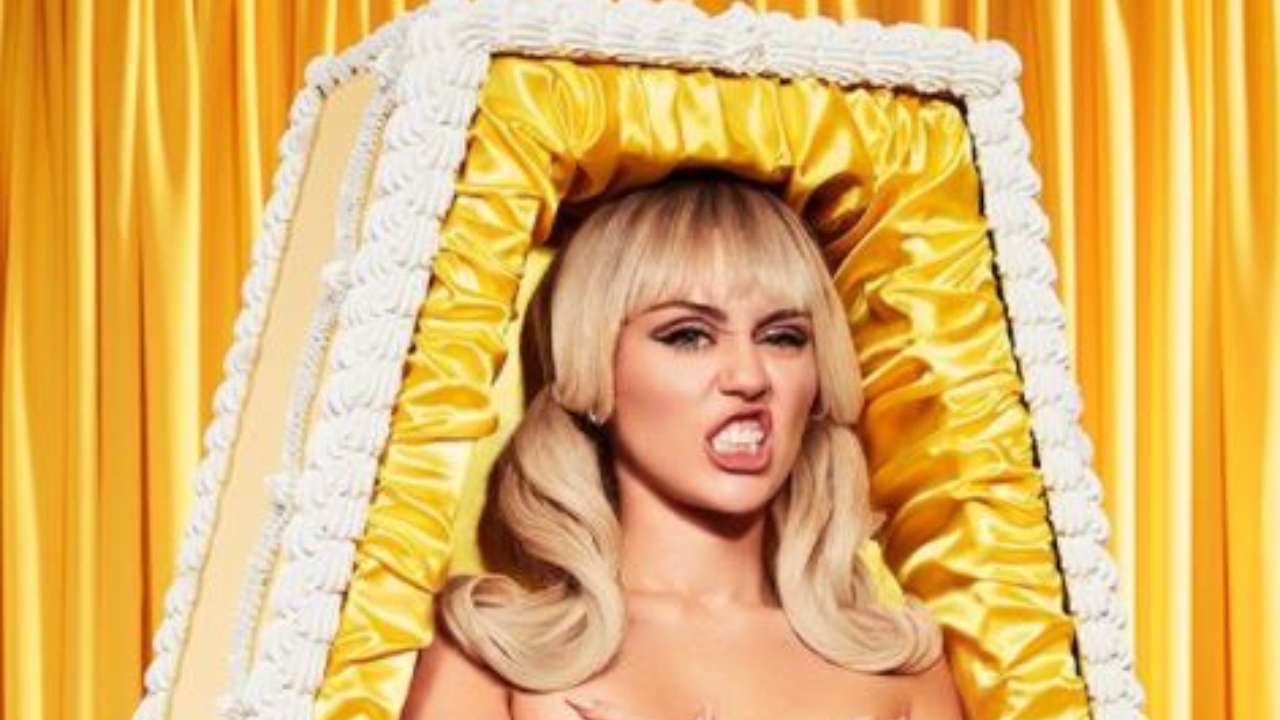 Miley Cyrus's nude photoshoot for Indian-American photographer is setting  internet on fire