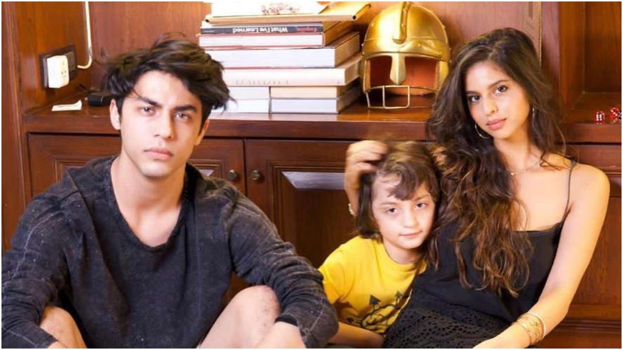 Aryan Khan is spitting image of Shah Rukh Khan in mother Gauri's birthday  post feat Suhana, AbRam