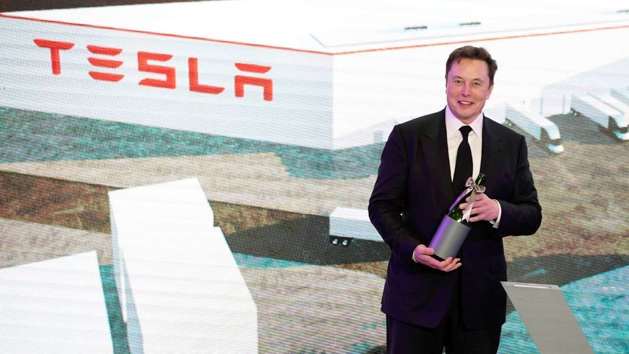 Elon Musk is now the 3rd richest person in the world