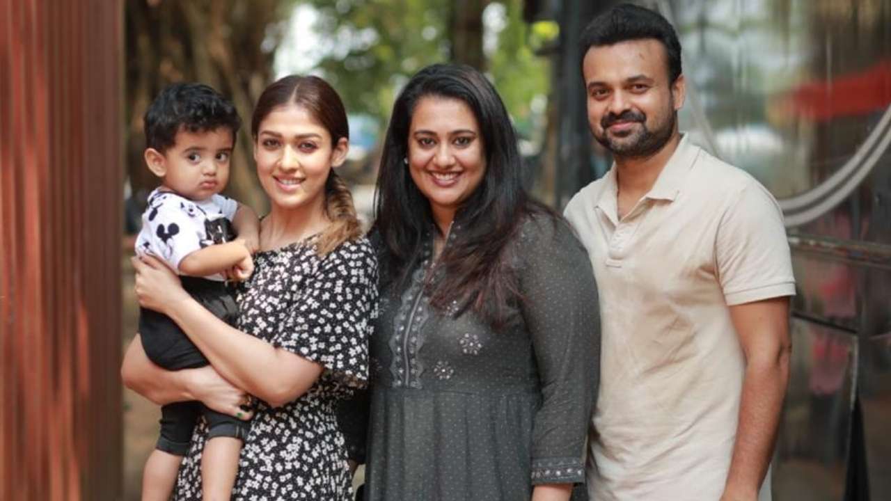 Nayanthara poses with 'Nizhal' co-star Kunchacko Boban and family ...