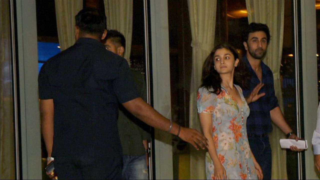 Alia Bhatt turns Ranbir Kapoor's neighbour, buys new house for THIS