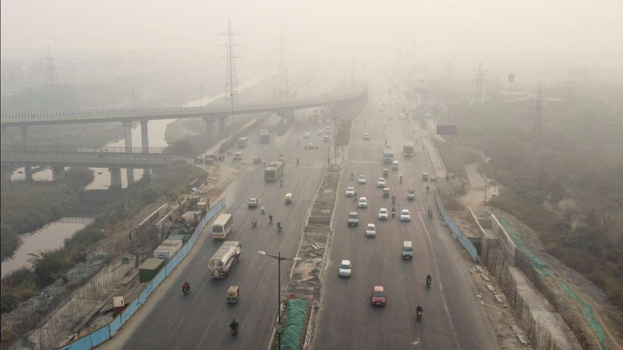 Delhi's air quality turns 'severe' with AQI at 401, likely to improve by Monday