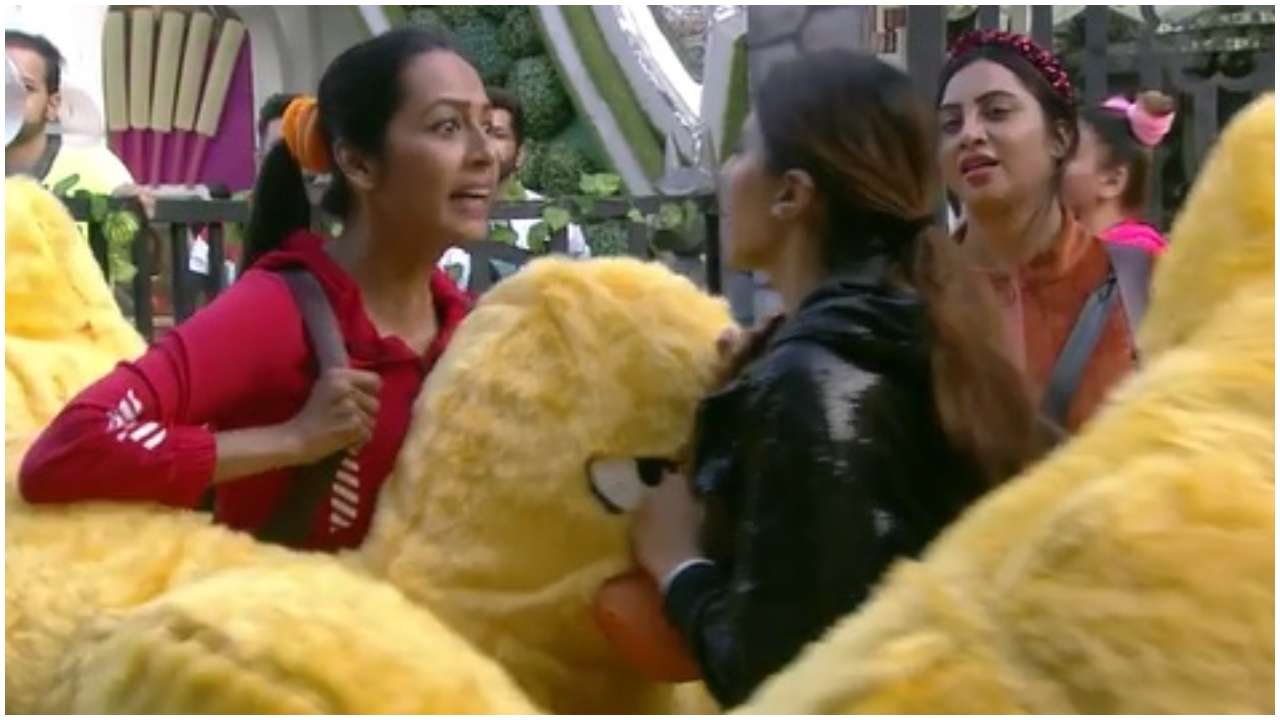 Promoția „Bigg Boss 14”: Kashmera Shah a lovit-o greșit pe Nikki Tamboli în timpul sarcinii de căpitan în spectacolul lui Salman Khan?