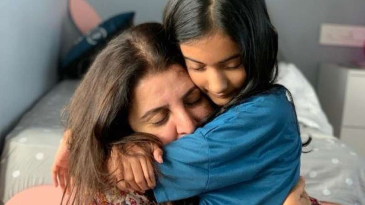 Farah Khan shares heart-warming photo with daughter