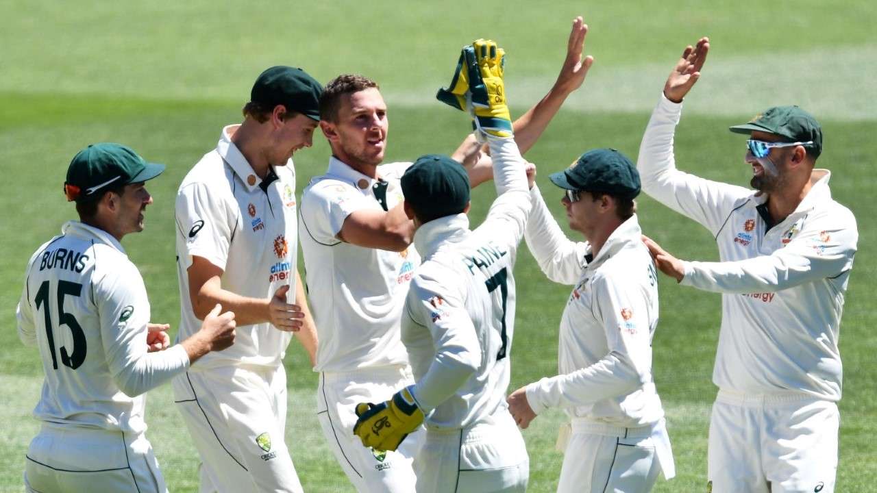 India vs Australia 1st Test: Twitter comes up with hilarious memes as India  has a collosal collapse on Day 3
