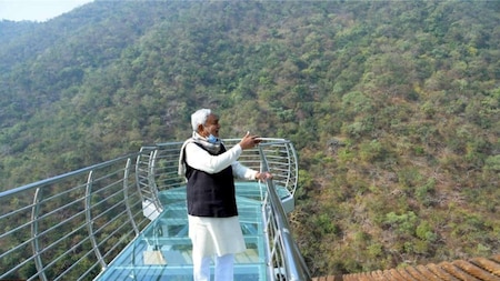 CM inspects the nature safari