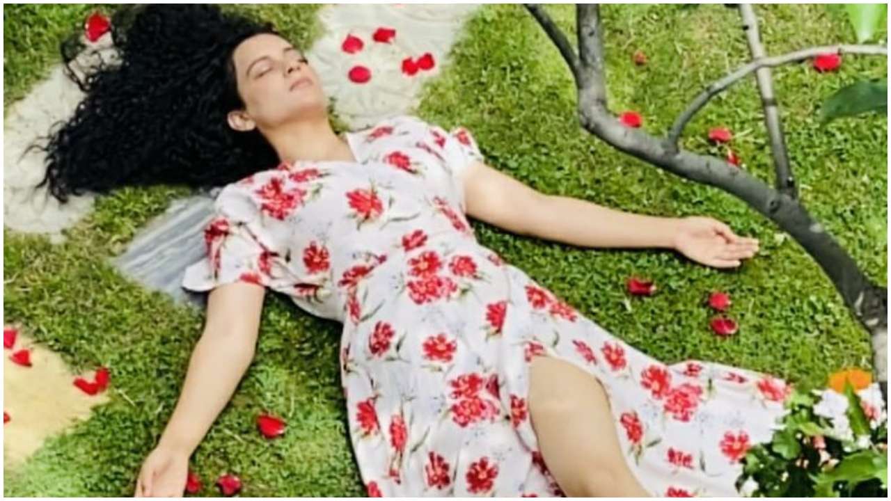 Kangana Ranaut sets the internet ablaze with her bikini photo