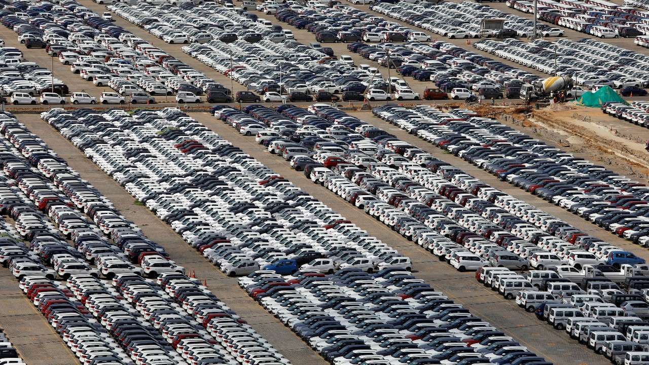 Auto manufacturers are struggling with storage issues.