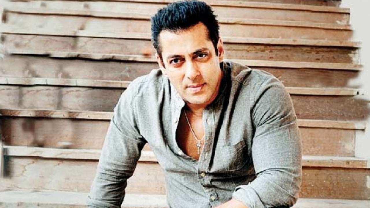 Salman Khan îl ajută pe Bollywood