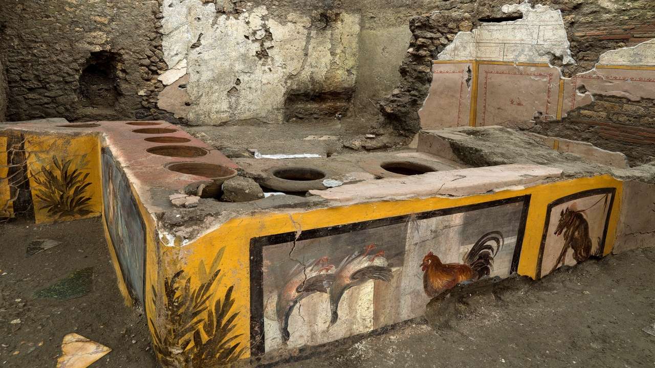 Street food shop Pompeii