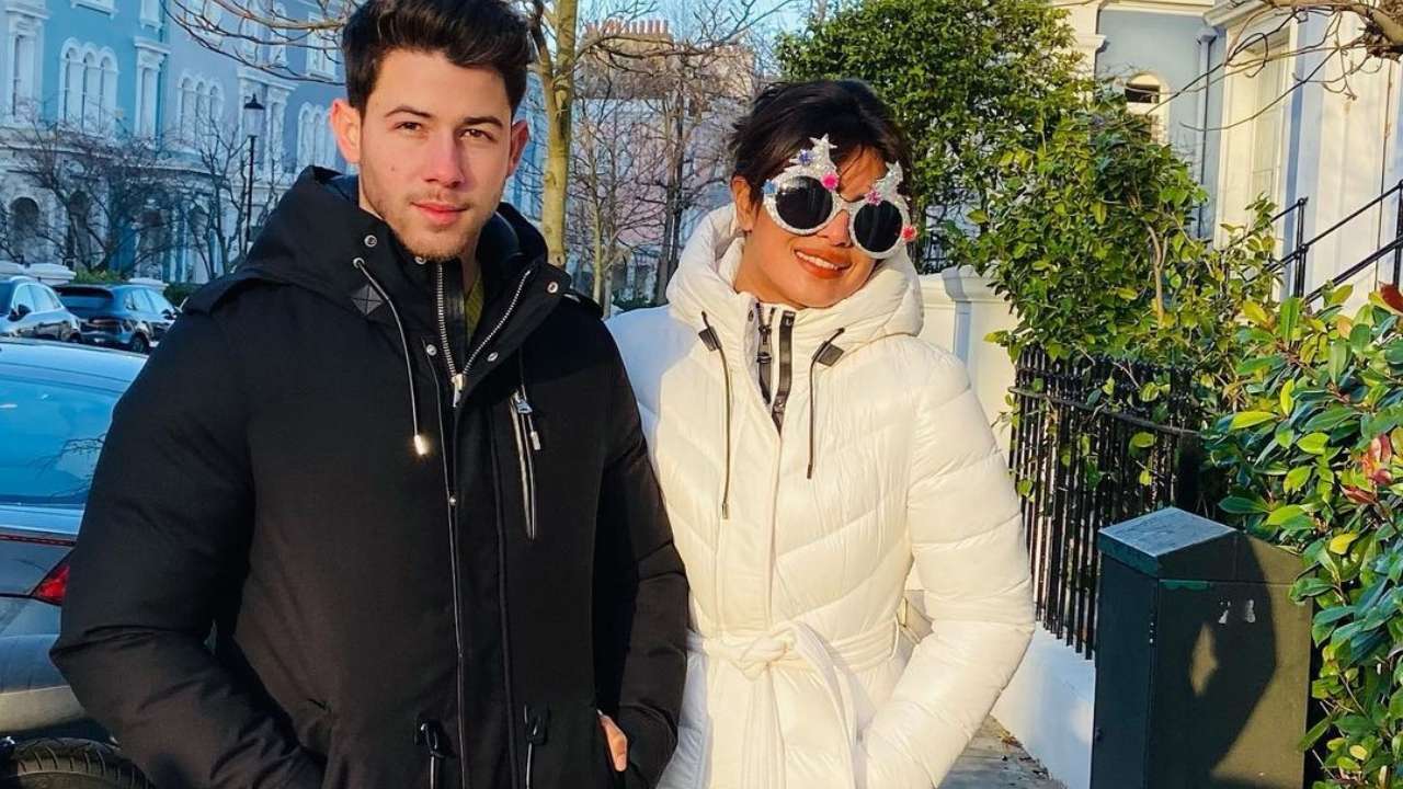 Happy New Year Nick Jonas Priyanka Chopra Are The Cutest As They Welcome 2021 In Style All The Way From London