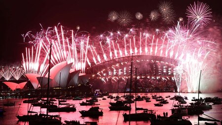 Sydney Harbour desolate during New Year fireworks