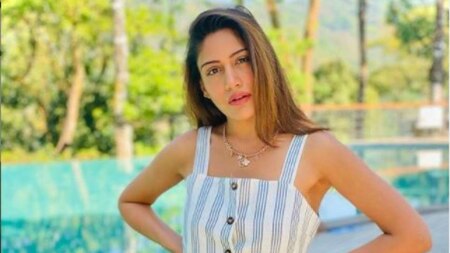 Surbhi Chandna looks beautiful in first photo of 2021