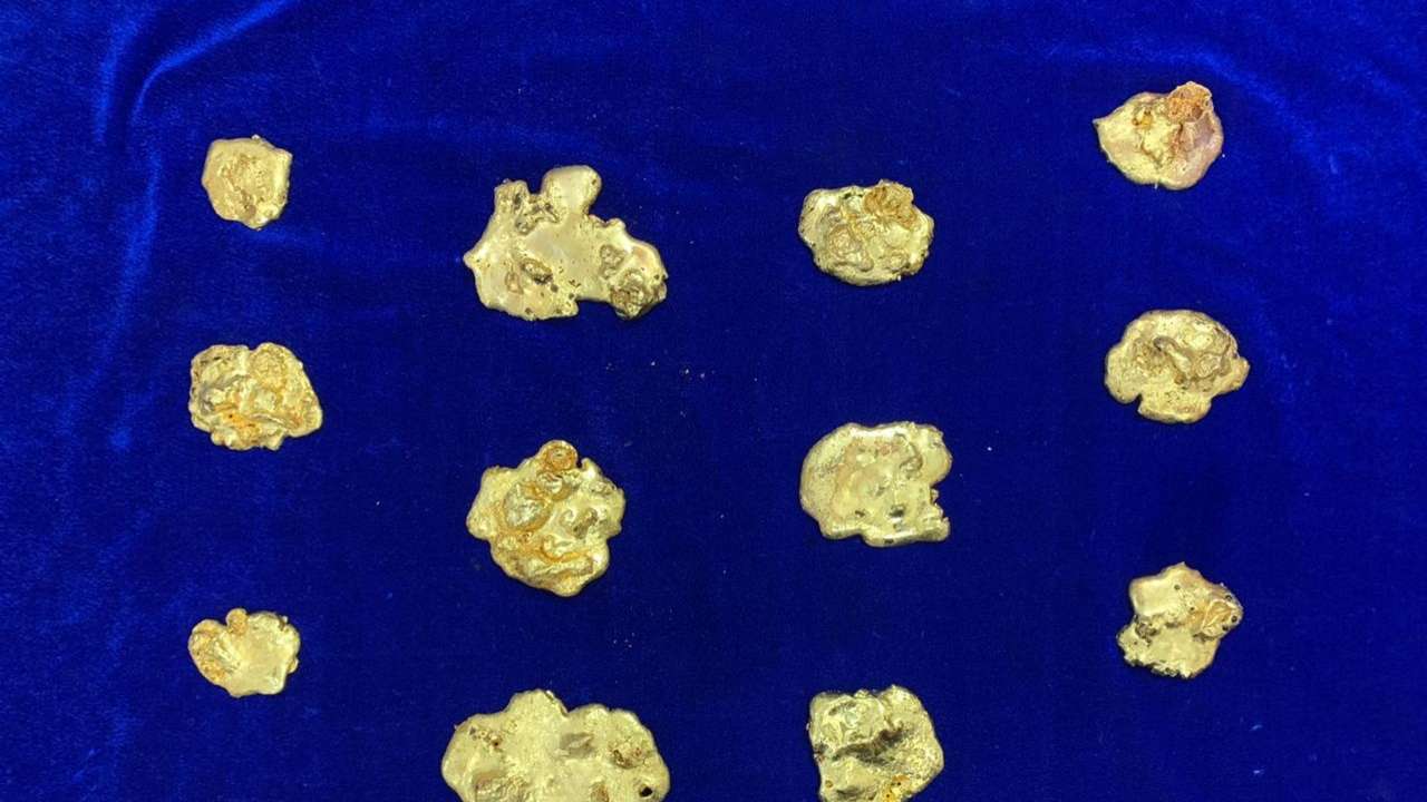 Gold smuggling