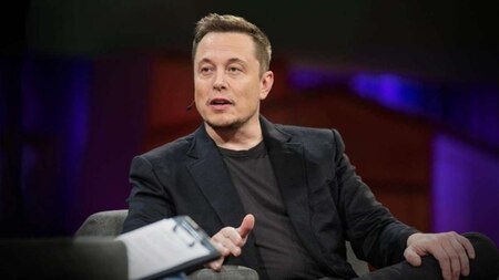 Elon Musk revelas Bitcoin holdings to JK Rowling