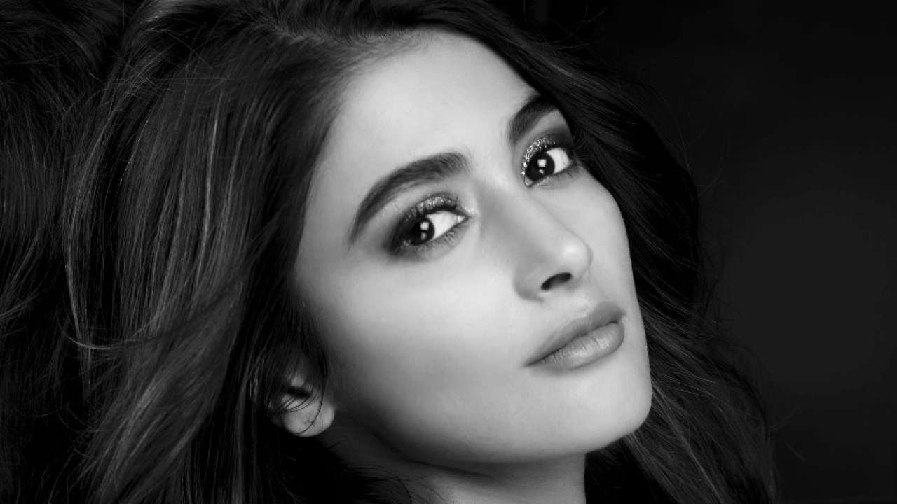 Fan Asks Pooja Hegde For Naked Photo Here S What She Shared