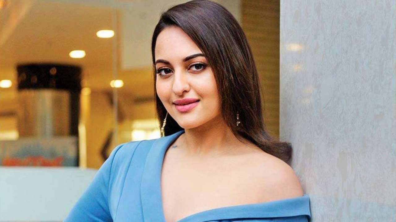 1280px x 720px - They are not aliens': Sonakshi Sinha lends support to foreigners speaking  on farmers' protest