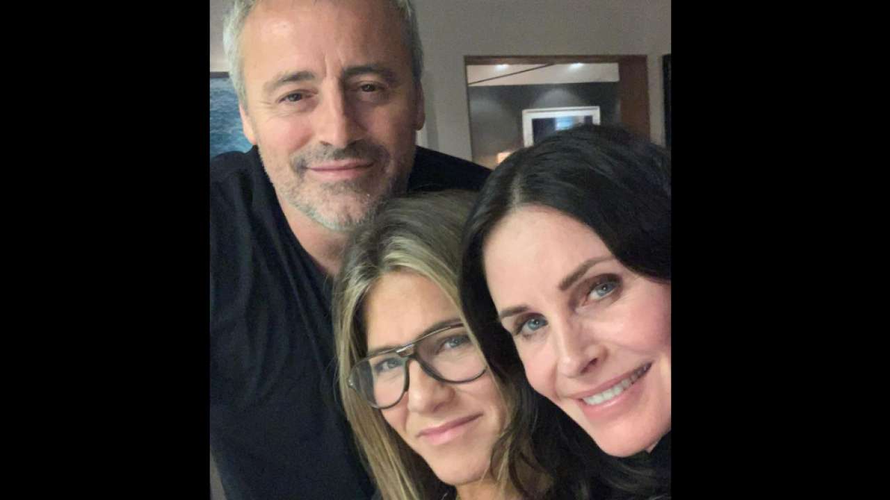 Jennifer Aniston, Courteney Cox and Matt LeBlanc's rare reunion!