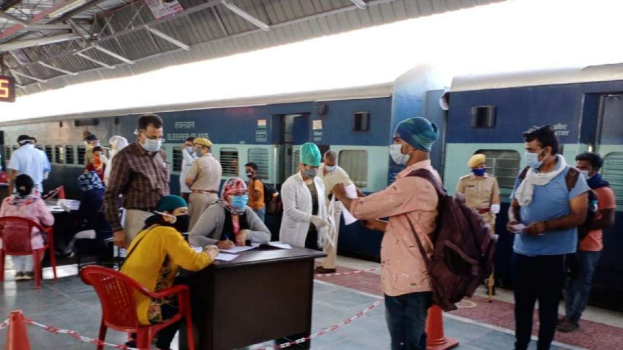 Railway passenger alert! Get instant refund on cancelling train tickets 