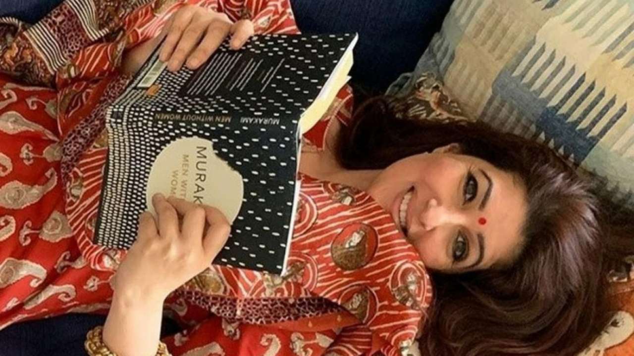 Twinkle Khanna reads Murakami