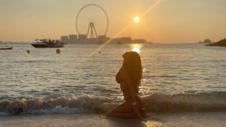Mouni Roy is 'chasing sunsets' in skimpy bikini