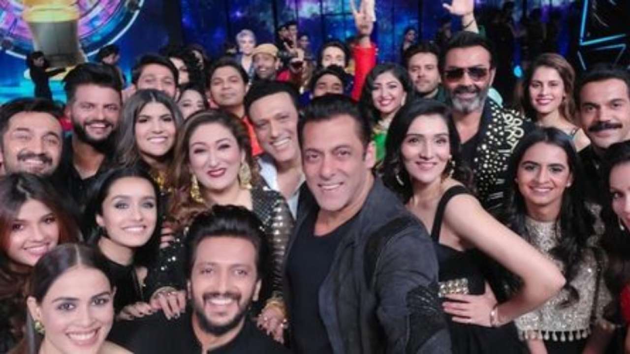 'Indian Pro Music League': Salman Khan shares 'mega selfie' with Govinda, Shraddha Kapoor, Rajkummar Rao, others