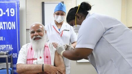 PM Modi reacted after vaccine jab