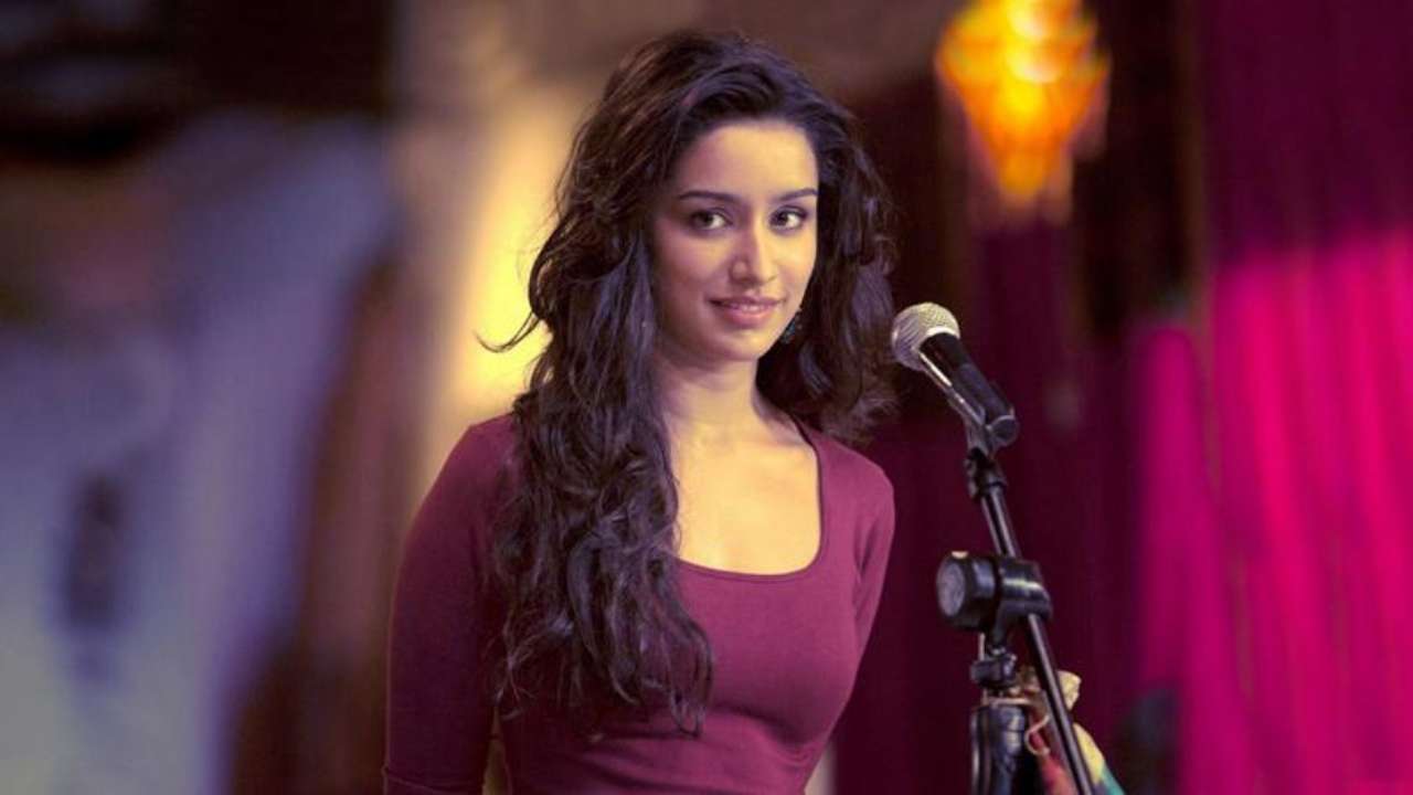 Shraddha Kapoor Made Her Debut With Teen Patti Aashiqui 2 is a musical love story with rahul jaykar (aditya roy kapoor) and arohi shirke (shraddha kapoor) as the lead characters. shraddha kapoor made her debut with