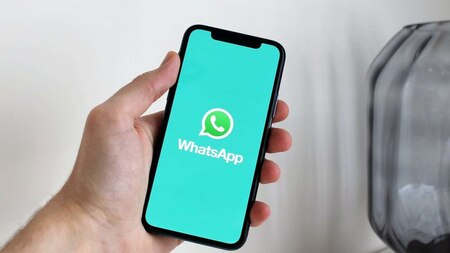 WhatsApp self-destructing photos