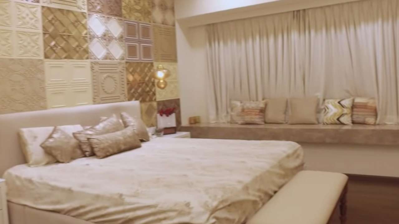 Ravi Dubey and Sargun Mehta's master bedroom