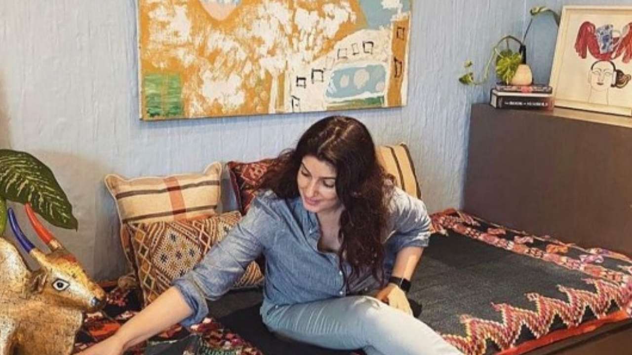 Akshay Kumar-Twinkle Khanna's home: The reading nook