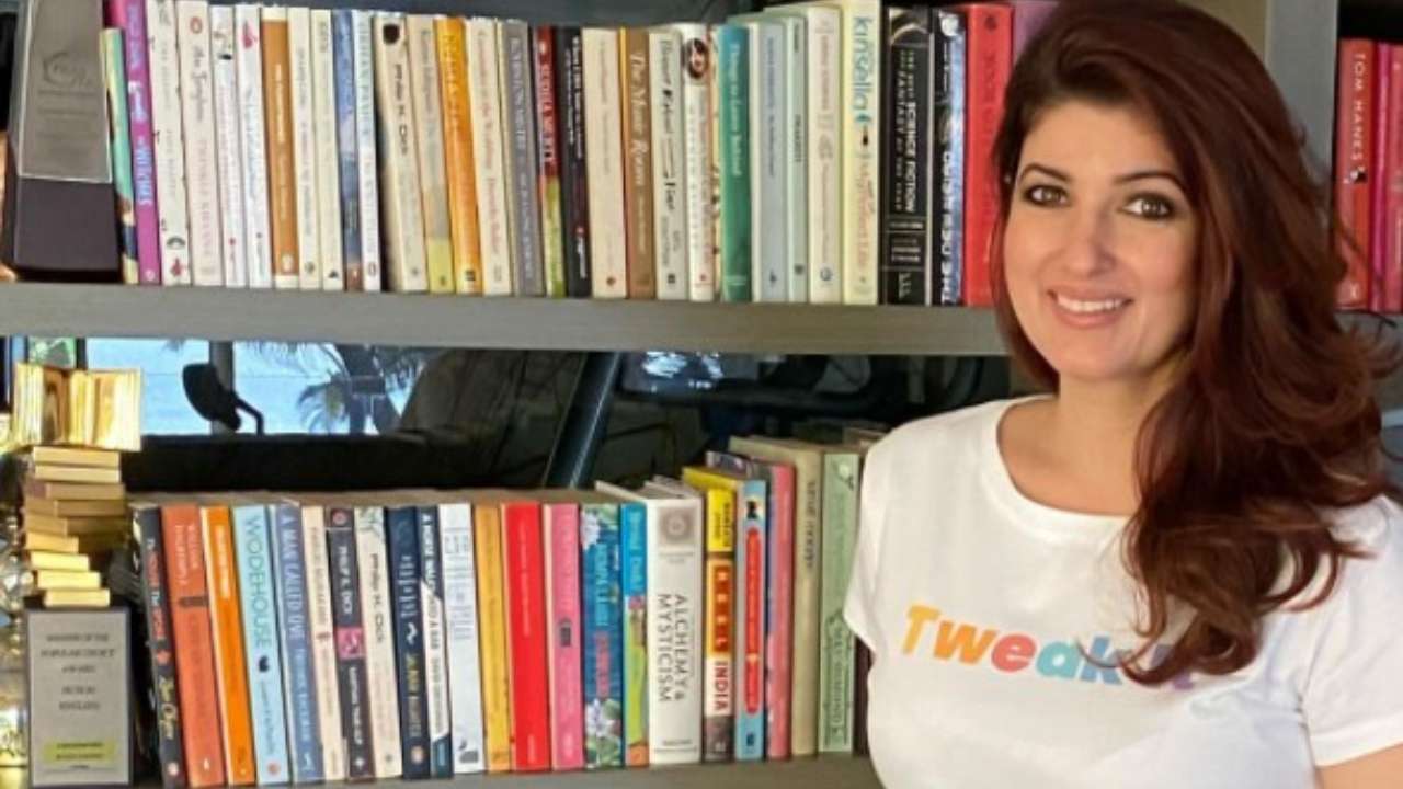 Akshay Kumar-Twinkle Khanna's home: The bookshelf zone