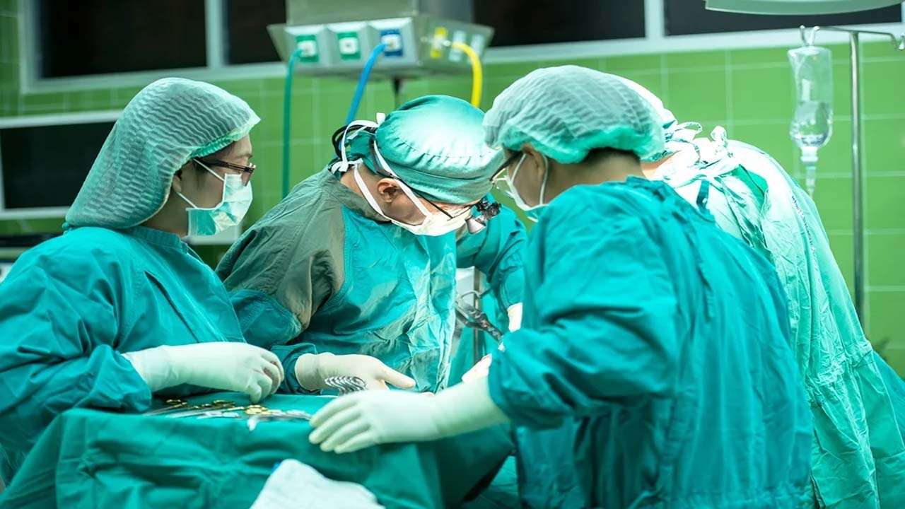 SHOCKING! Doctors play 'Price is Right' game with patients' organ on  Instagram, probe ordered