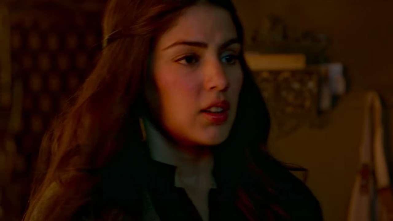 Rhea Chakraborty, Chehre