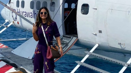 Hina Khan arrives on tropical island Maldives in striking style